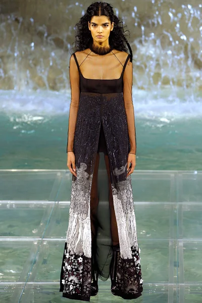 Look 32